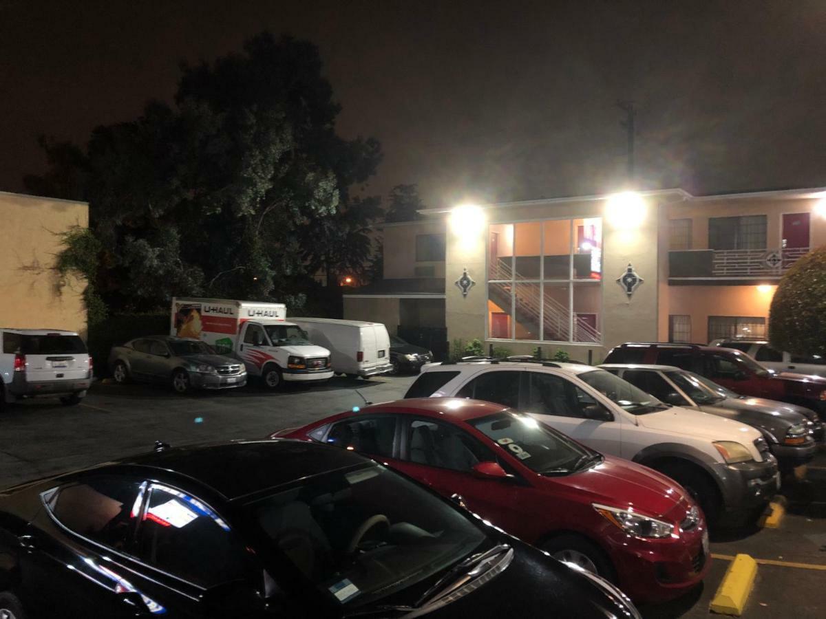 Whittier Travel Inn Exterior foto